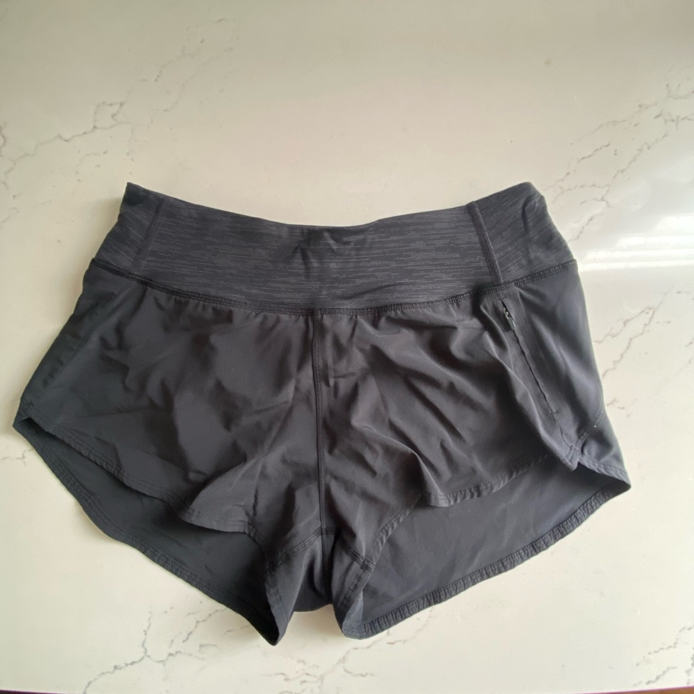 Outdoor Voices 2.5” Hudson Short